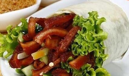 Traditional Old Beijing Braised Pork Rolls