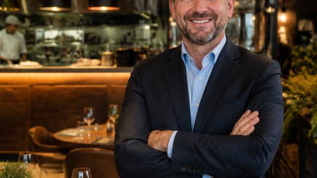 Unlock Your Future: Why Invest in Restaurant Franchising Today